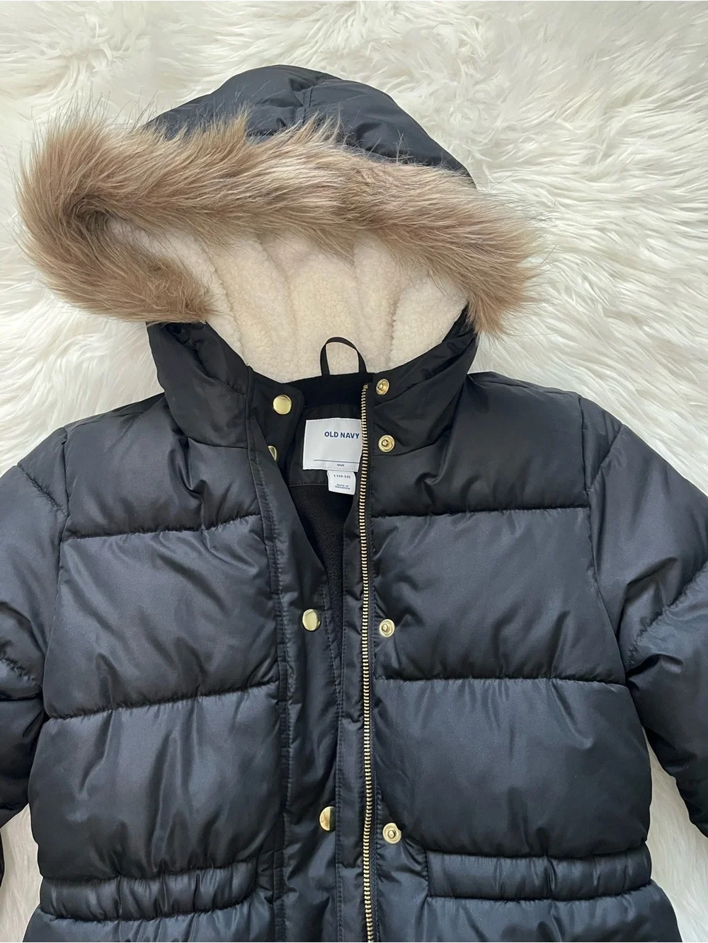 Old Navy Black Hooded Faux-Fur Trim Puffer Coat size 10-12 kids